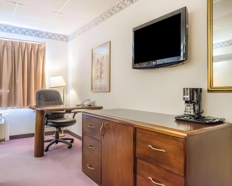 Quality Inn Royle Kittanning Exterior photo